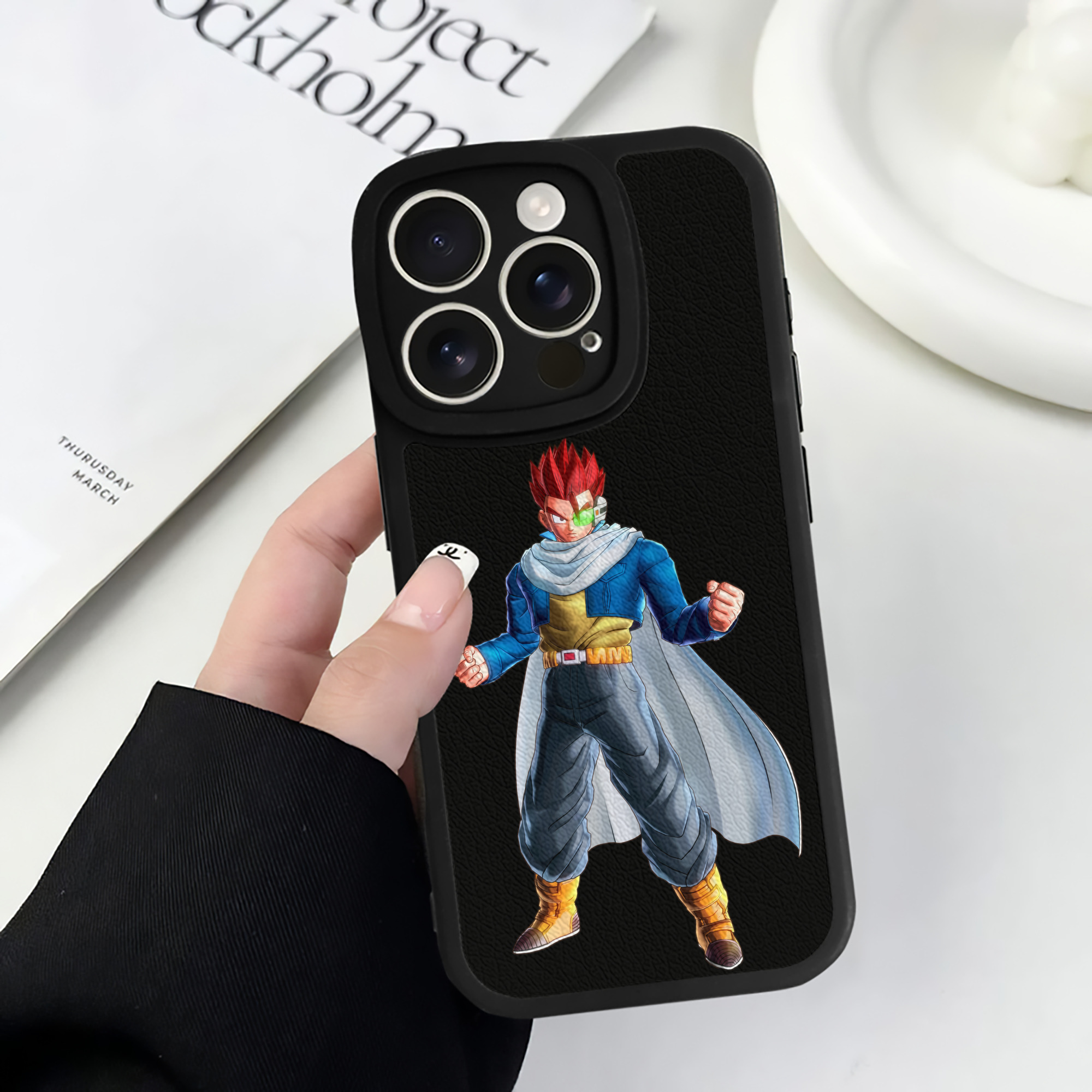 （画像用） ドラゴンボール 孫 悟飯（そんごはん）DRAGON BALL Son Gohan 【iPhone 16シリーズ対応】シリコンスマホケース（レザー調） 材質：シリコン